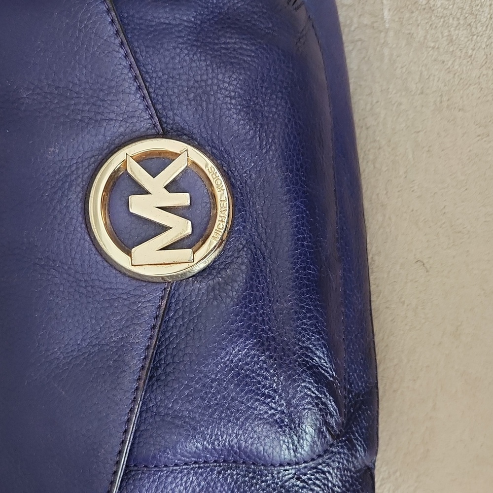 Michael Kors Purple Leather Shoulder Bag - Picture 12 of 12